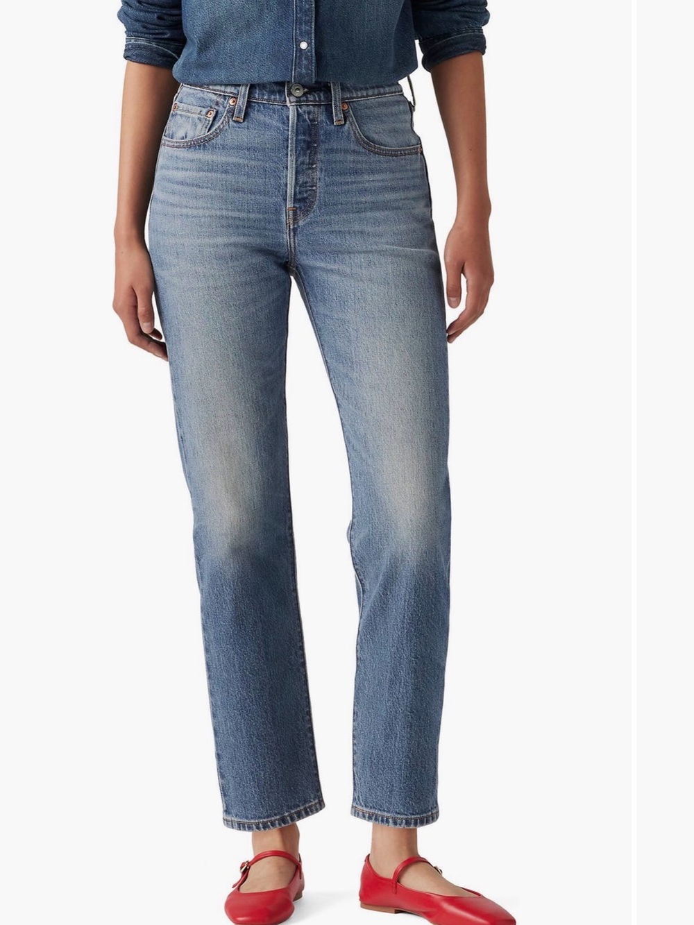 Levi's 501 Women's Straight-Leg Jeans in Medium Blue Wash